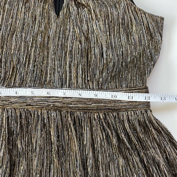 Muse Black and Gold Metallic Cross Knot Sleeveless Dress, Fully Lined, Size 2 - Picture 15 of 16